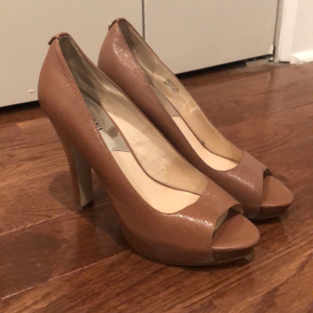 Women's Peep-Toe High Heels in Taupe